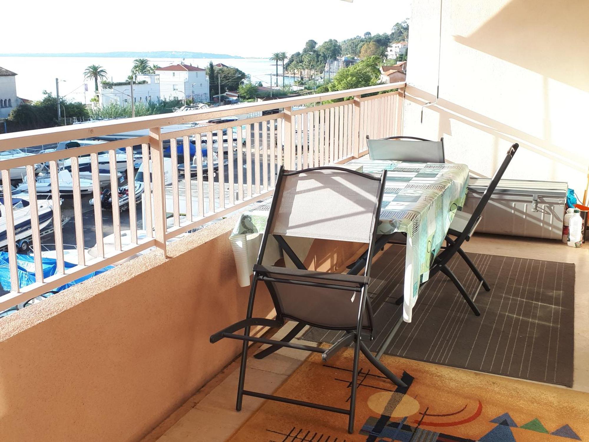 Apartment Golfe-juan Proche Plage, Centre Et Gare *