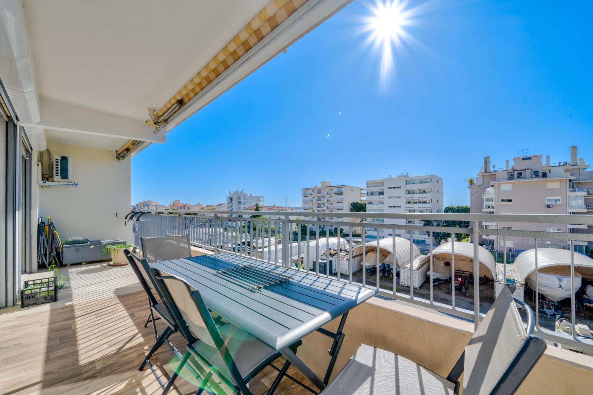 Golfe-juan Proche Plage, Centre Et Gare Apartment Vallauris